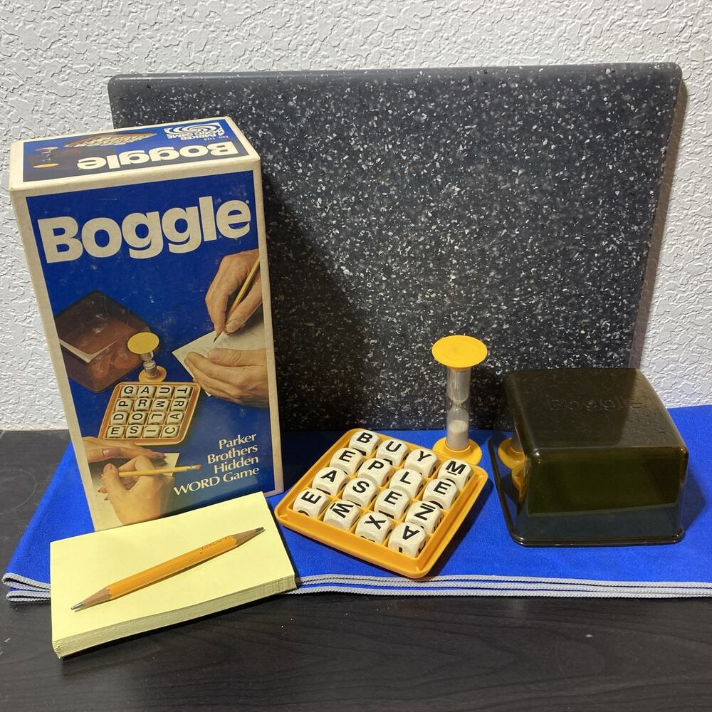 Vintage BOGGLE 1976 1977 Parker Brothers Hidden Word Games Original Box